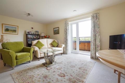 2 bedroom retirement property for sale, Harvard Place, Springfield Close, Stratford-Upon-Avon