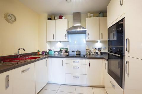 2 bedroom retirement property for sale, Harvard Place, Springfield Close, Stratford-Upon-Avon