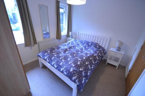 1 bedroom flat to rent, Grove Road, Castle Gardens, Nottingham NG7