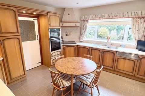 17 Bennett Road, Sutton Coldfield, B74 4TJ
