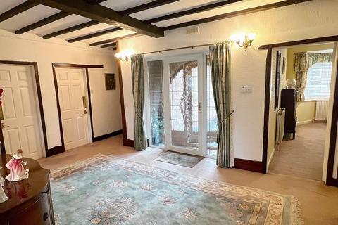17 Bennett Road, Sutton Coldfield, B74 4TJ