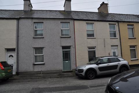 2 bedroom terraced house to rent, Gilbert Street, Holyhead, LL65