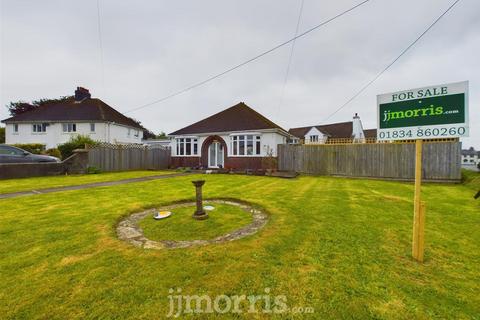 4 bedroom bungalow for sale, The Crescent, Narberth