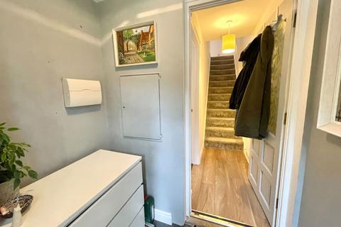 67 Cophams Close, Solihull, B92 9JJ