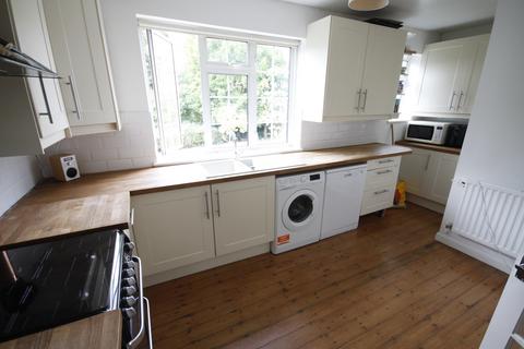 3 bedroom maisonette for sale, Lock Chase, London SE3