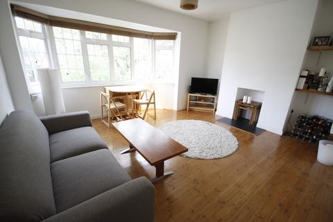 3 bedroom maisonette for sale, Lock Chase, London SE3