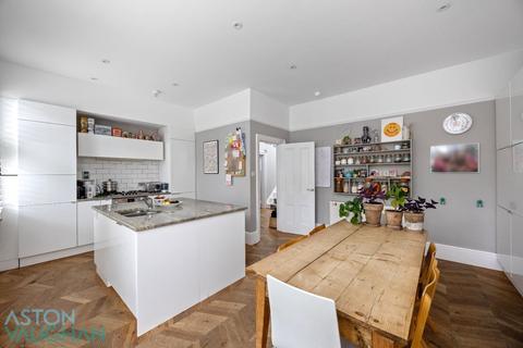 4 bedroom maisonette for sale, Eaton Place, Brighton BN2