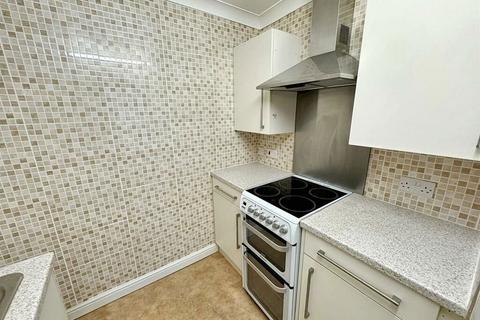 1 bedroom flat for sale, 82 Upper Holland Road, Sutton Coldfield, West Midlands, B72 1RD