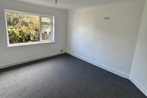 2 bedroom bungalow to rent, Scarsdale Avenue, Allestree, Derby