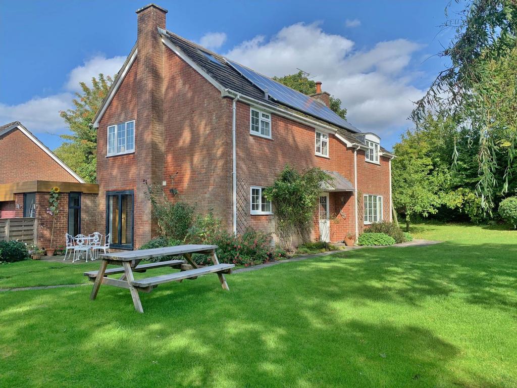 Winterbourne Monkton, SN4 9NW 4 bed detached house for sale £850,000