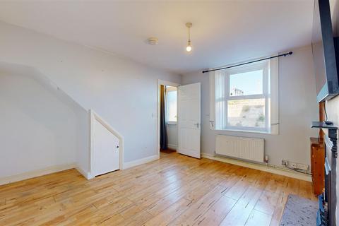 3 bedroom terraced house for sale, Grove Road, Portland