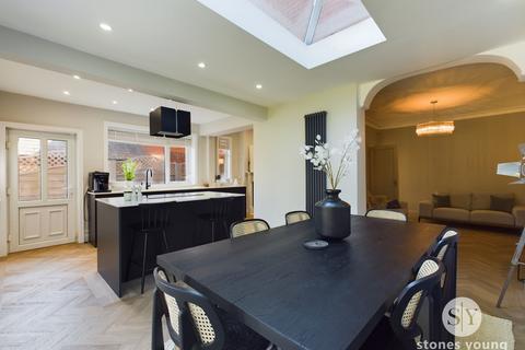 7 Valley Road, Wilpshire, Blackburn, BB1 9JJ