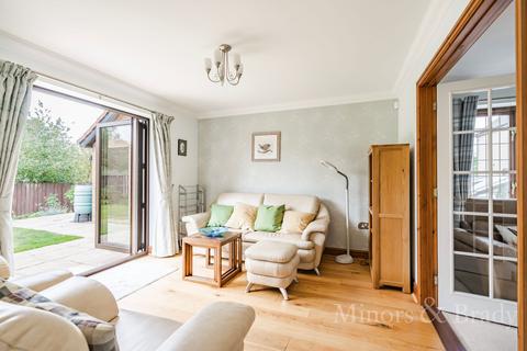 4 bedroom detached house to rent, Hazel Grove, Dereham