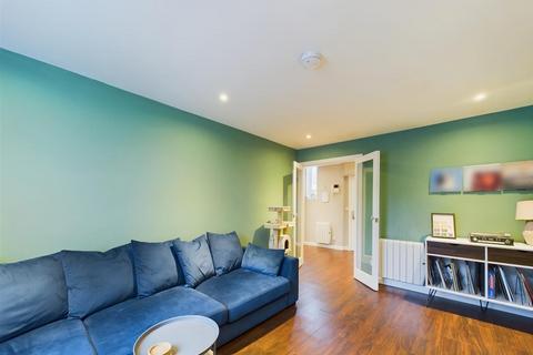 2 bedroom flat for sale, High Street, Perth PH1