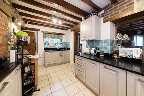 3 bedroom cottage for sale, East End, Witney OX29