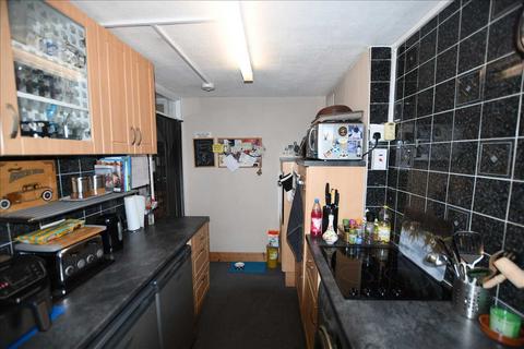 2 bedroom flat for sale, Constable House, Ayley Croft, Middlesex