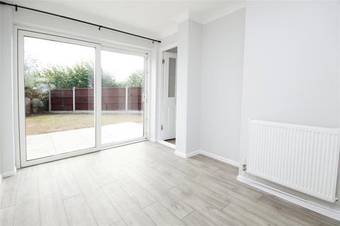 3 bedroom end of terrace house to rent, Priors East, Basildon, SS14