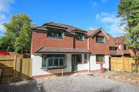 3 bedroom detached house for sale, REIGATE ROAD, SOUTH LEATHERHEAD, KT22