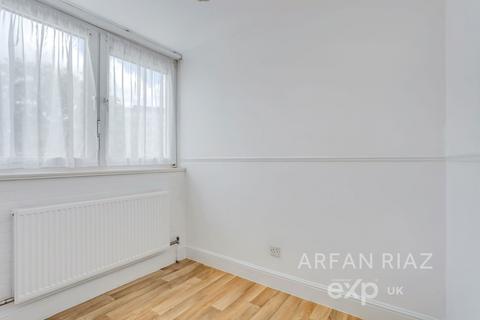 3 bedroom flat to rent, Haverstock Road, London NW5