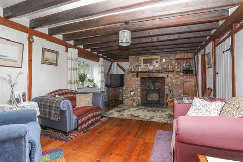 2 bedroom cottage for sale, Church Lane, Chislet, CT3