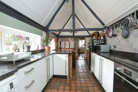 2 bedroom cottage for sale, Church Lane, Chislet, CT3