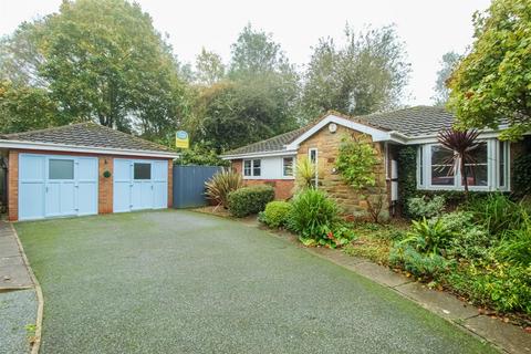 3 bedroom detached bungalow for sale, Sheridan Street, Wakefield WF1