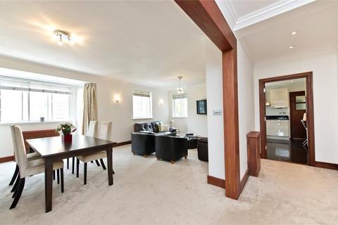 3 bedroom flat to rent, Pembroke Road, London W8