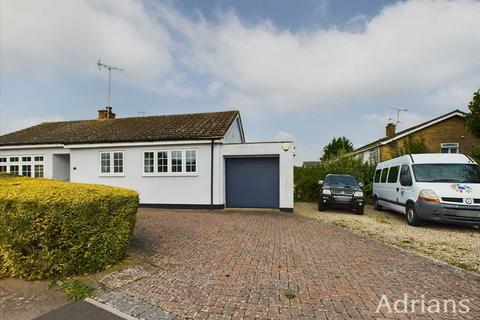 2 bedroom bungalow for sale, Attwoods Close, Chelmsford