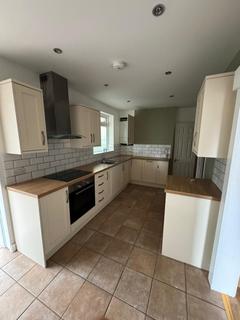 2 bedroom detached house to rent, Barton Road, Headington, Oxford, Oxfordshire, OX3