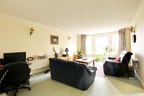 2 bedroom flat to rent, Beach Crescent, Littlehampton, West Sussex, BN17