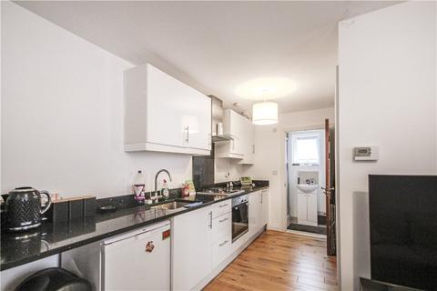 1 bedroom apartment for sale, Guildford Street, Surrey KT16