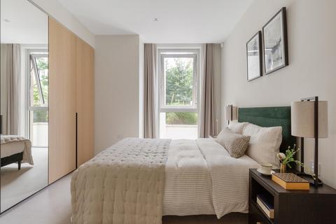 2 bedroom flat for sale, Lillie Square, London SW6