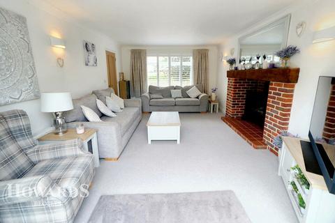 3 bedroom detached house for sale, Halesworth Road, Redisham