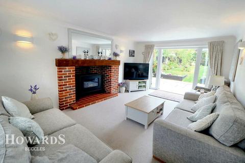 3 bedroom detached house for sale, Halesworth Road, Redisham