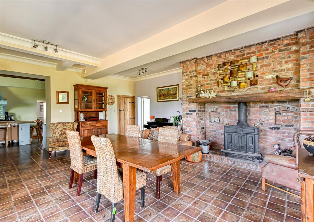 Breakfast Room