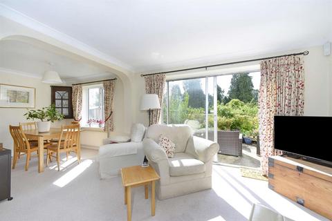 25a Dagden Road, Shalford, Guildford, GU4 8DD