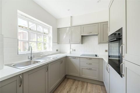 2 bedroom retirement property for sale, Priestland Gardens, Castle Village, Berkhamsted, Hertfordshire, HP4