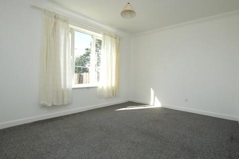 2 bedroom ground floor flat for sale, 50 Oakdale Road, Oakdale , Poole, BH15