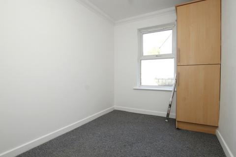 2 bedroom ground floor flat for sale, 50 Oakdale Road, Oakdale , Poole, BH15