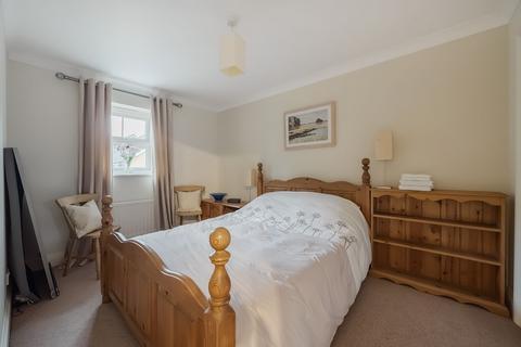16 Bunce Drive, Caterham, CR3 5FF