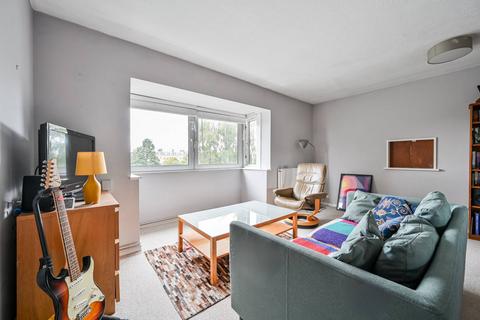 2 bedroom flat for sale, Allison Close, Greenwich, London, SE10