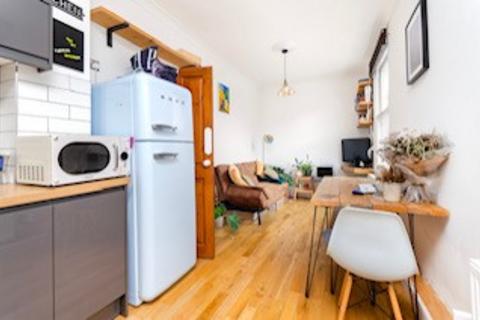 1 bedroom flat for sale, Powell Road, London E5