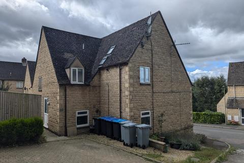 2 bedroom flat to rent, William Bliss Avenue, Chipping Norton OX7