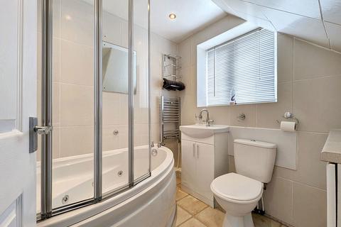 2 West Lane, Flimby, Maryport, CA15 8QY