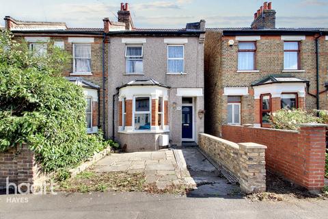 3 bedroom end of terrace house for sale, Angel Lane, Hayes