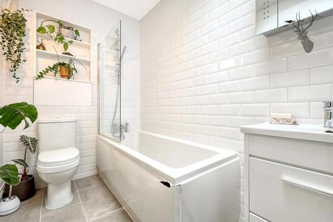 85 Coborn Road, London, E3 2DB