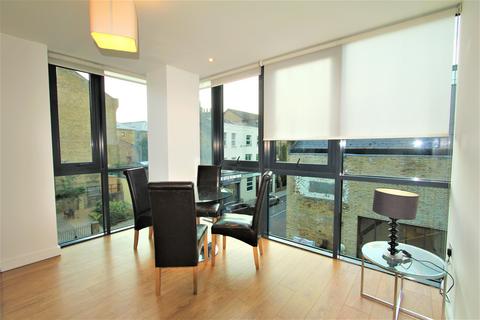 2 bedroom flat to rent, Forge Square, London, London E14