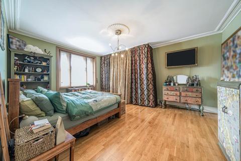 3 bedroom flat for sale, Mount Ephraim Road, Streatham