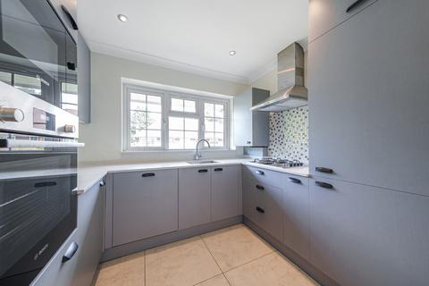 24 The Glen, Northwood, HA6 2UR