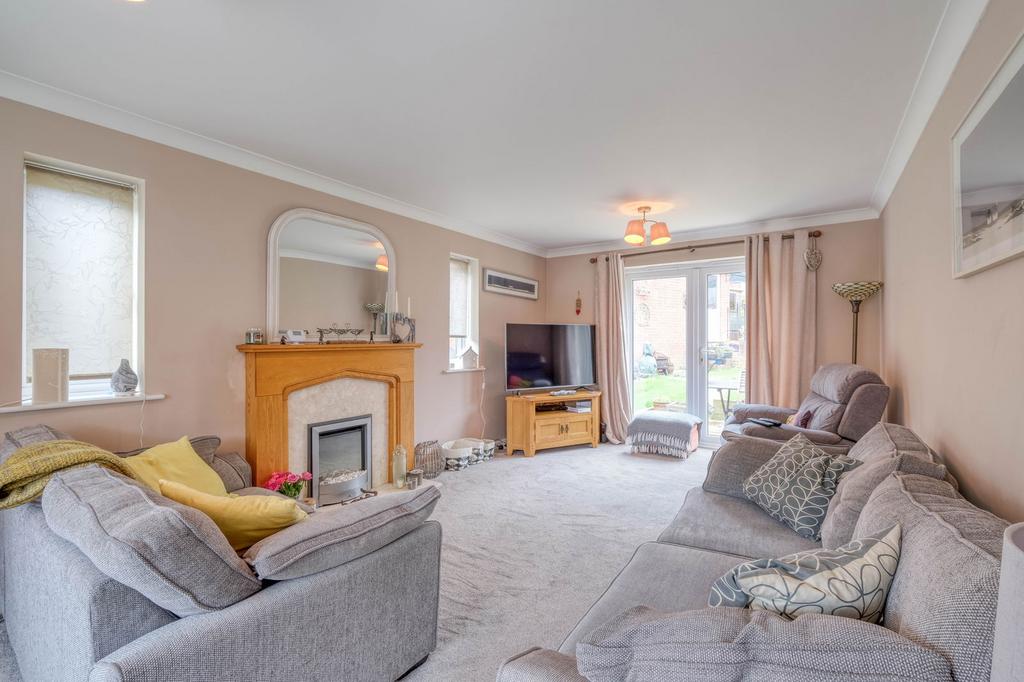 Wheelers Lane, Brockhill, Redditch... 4 bed detached house for sale £